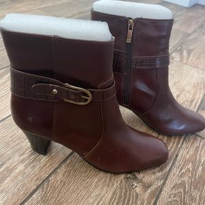 Anne Klein Ankle Boots sz 8.5